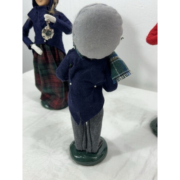 Vintage Lot of 6 Byers’ Choice Carolers Handcrafted Christmas 1985–2004 - Picture 10 of 16